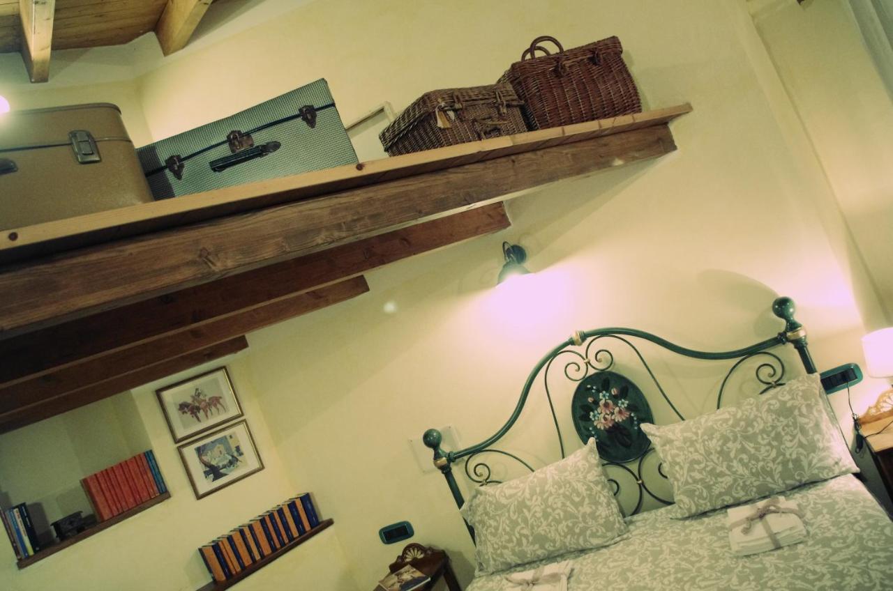 Casa De Ajala - B&B De Charme In Antica Dimora Totalmente Ristrutturata E Dotata Di Tutti I Confort Bagni Privati Spazio Living Patio Esterno Ambienti Climatizzati Degustazioni Prodotti Locali Làconi Εξωτερικό φωτογραφία