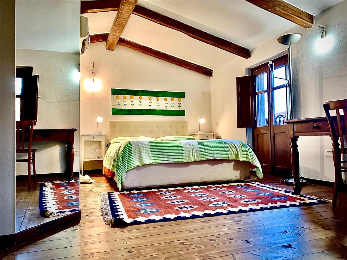 Casa De Ajala - B&B De Charme In Antica Dimora Totalmente Ristrutturata E Dotata Di Tutti I Confort Bagni Privati Spazio Living Patio Esterno Ambienti Climatizzati Degustazioni Prodotti Locali Làconi Εξωτερικό φωτογραφία